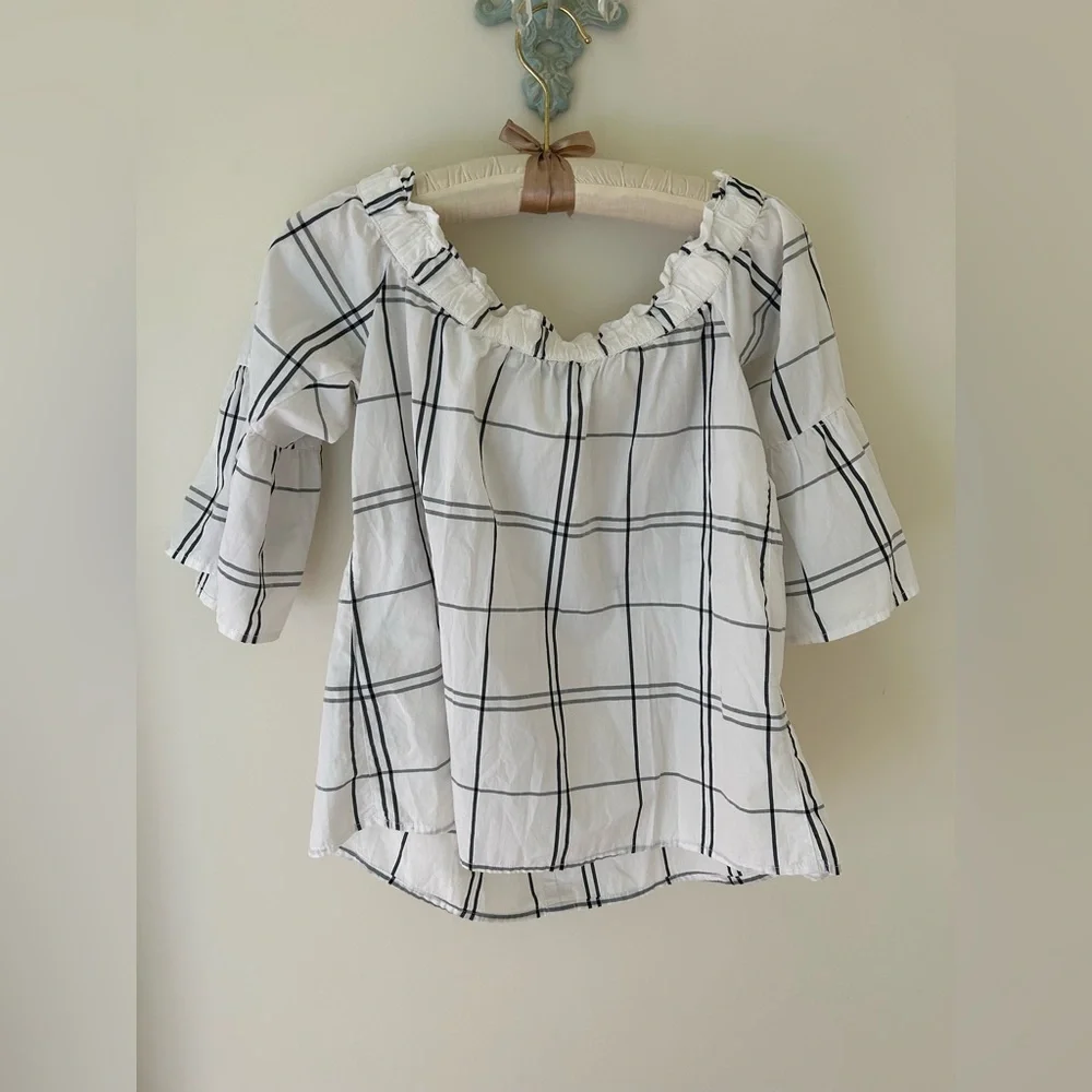 A&F Plaid Off the Shoulder Blouse 
Size: Small
NWOT - Picture 7 of 11